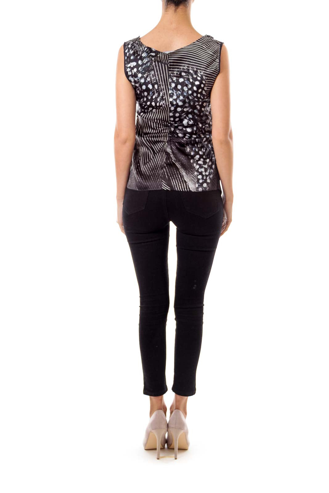 Black & Cream Scrunched Top