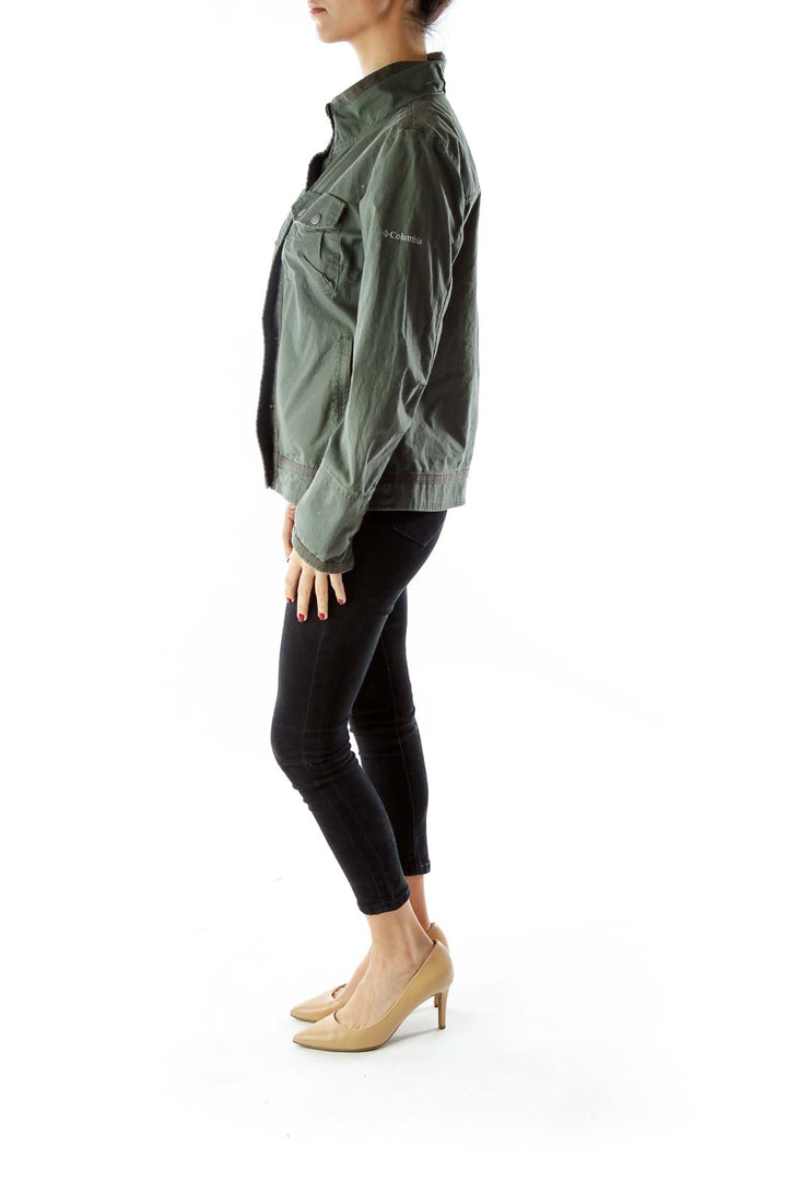 Green Pocketed Buttoned Fitted Jacket
