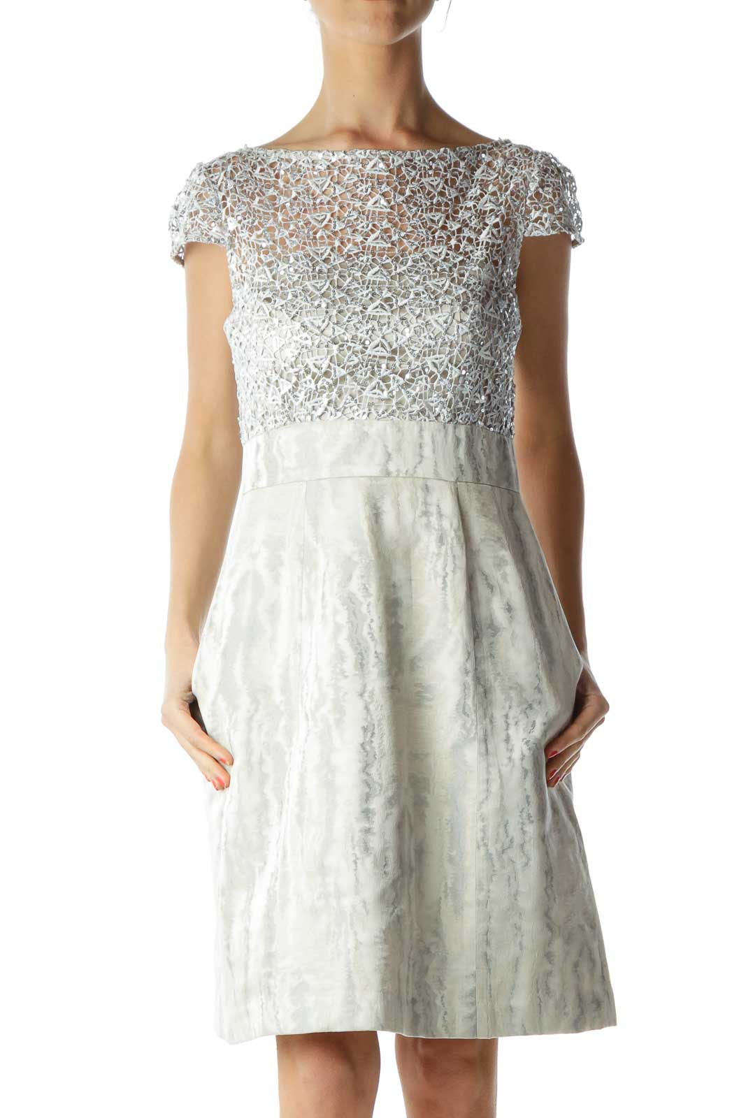 Shop Kay Unger clothing and handbags at SilkRoll. Trade with us!