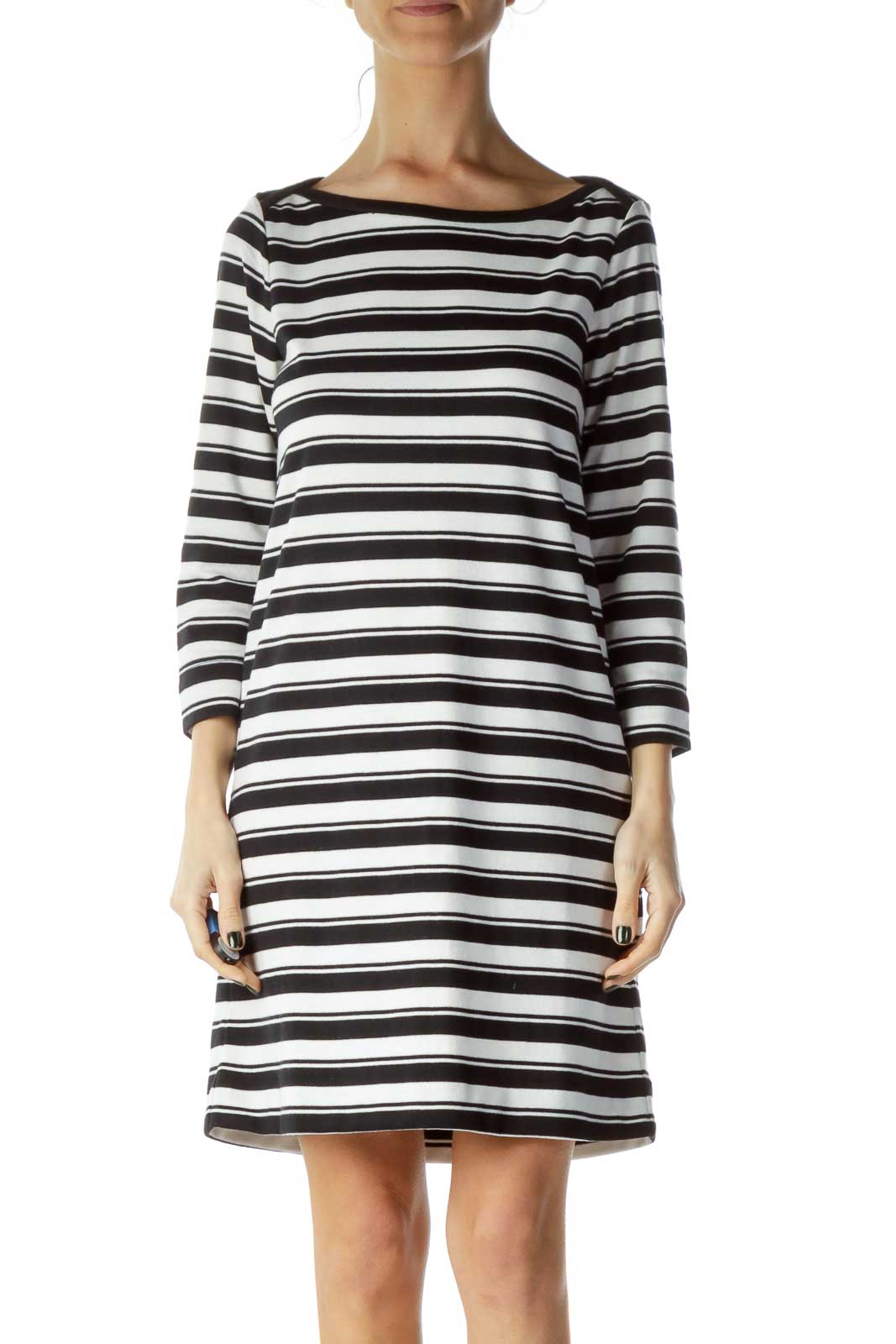 Shop LOFT clothing and handbags at SilkRoll. Trade with us!