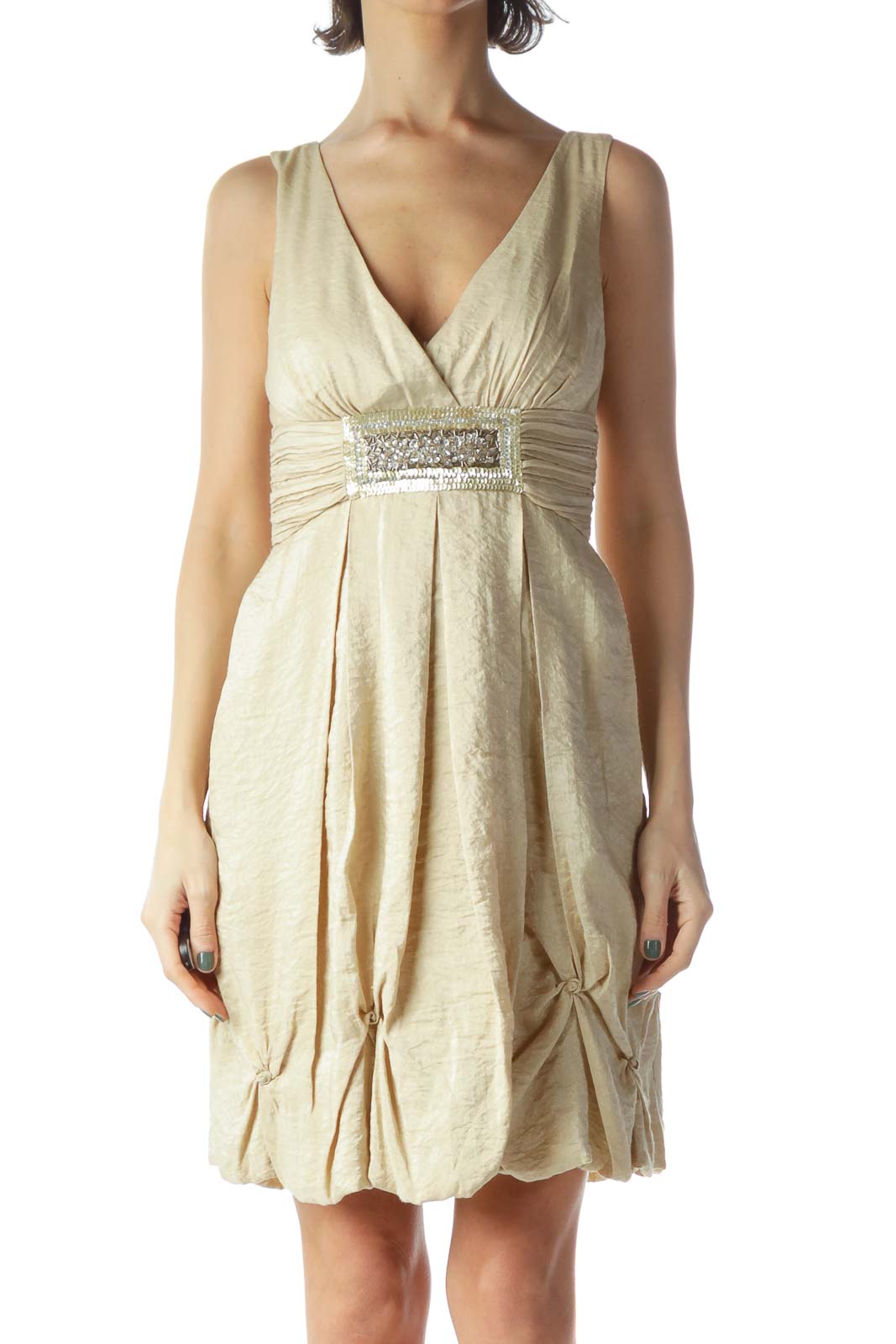 Shop BCBG MaxAzria clothing and handbags at SilkRoll. Trade with us!