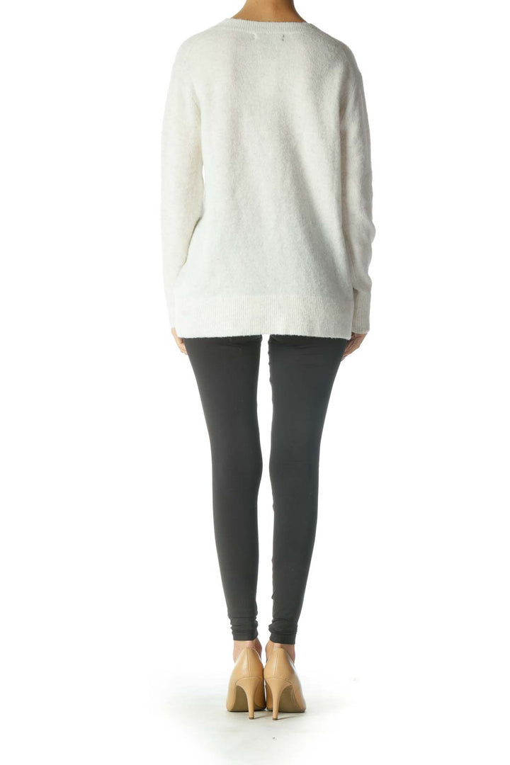 White Solid Casual Sweater