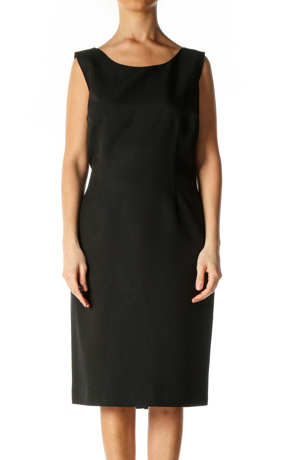 Shop Le Suit Separates clothing and handbags at SilkRoll. Trade with us!