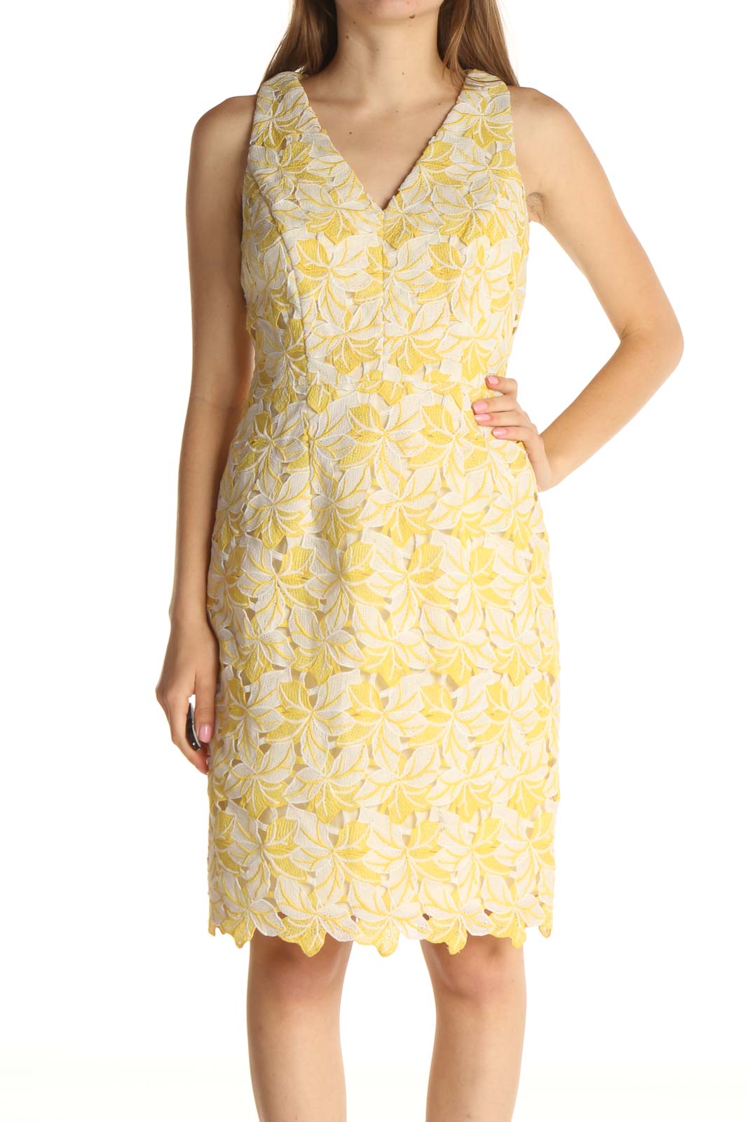 Shop White House Black Market Clothing and Dresses at SilkRoll. Trade with us!