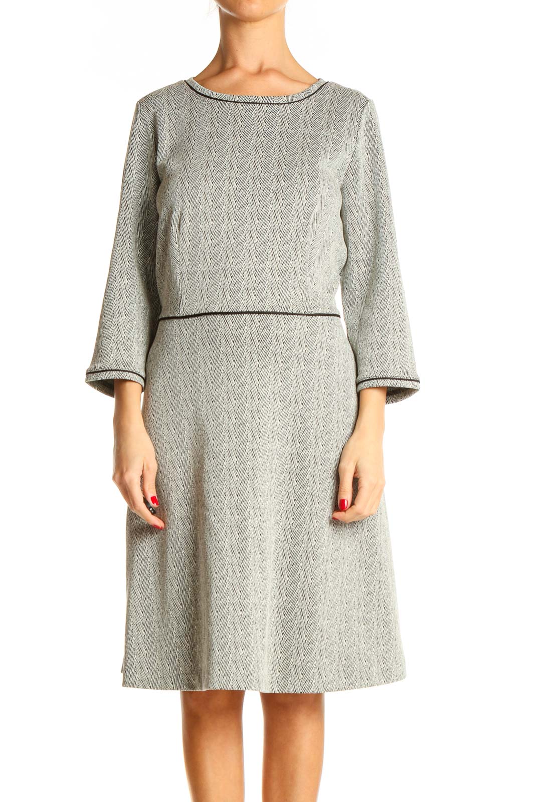 Shop Banana Republic clothing and handbags at SilkRoll. Trade with us!