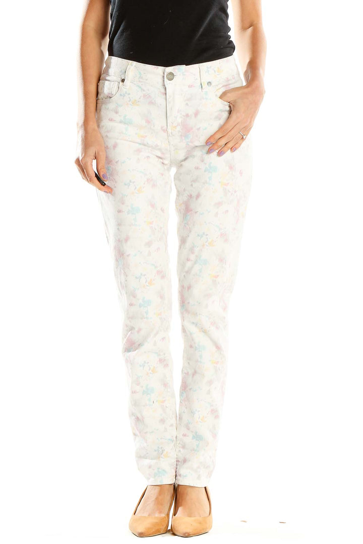 Front view of Sanctuary white floral print skinny jeans