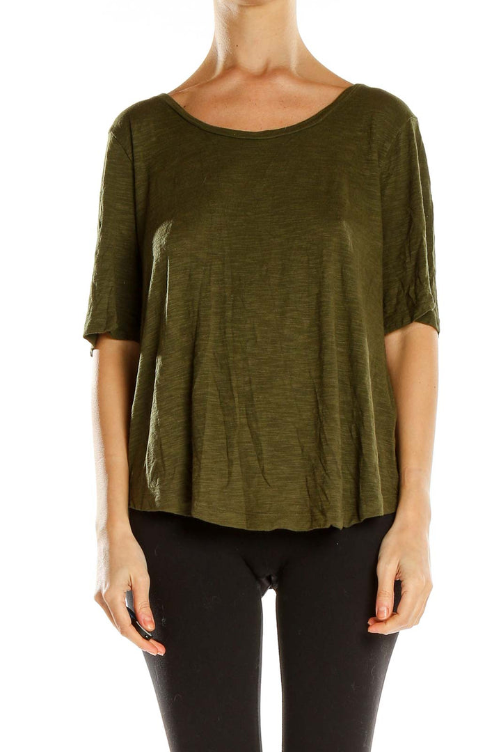 Front view of Madewell olive relaxed fit short sleeve top