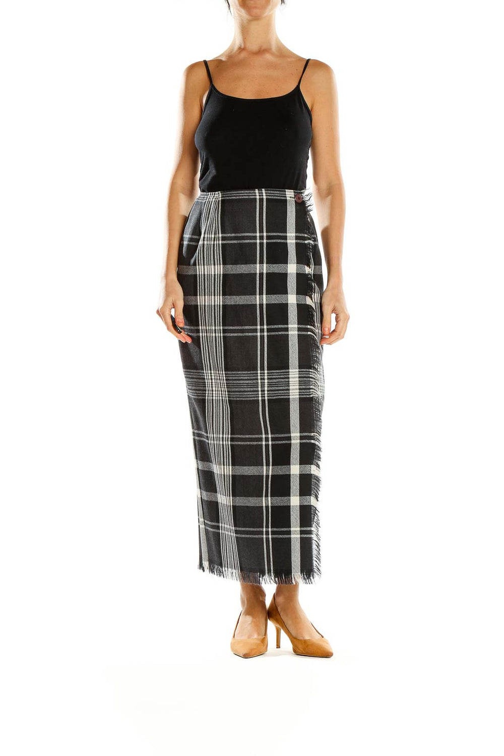 Front view of Adrienne Vittadini black and white plaid maxi skirt