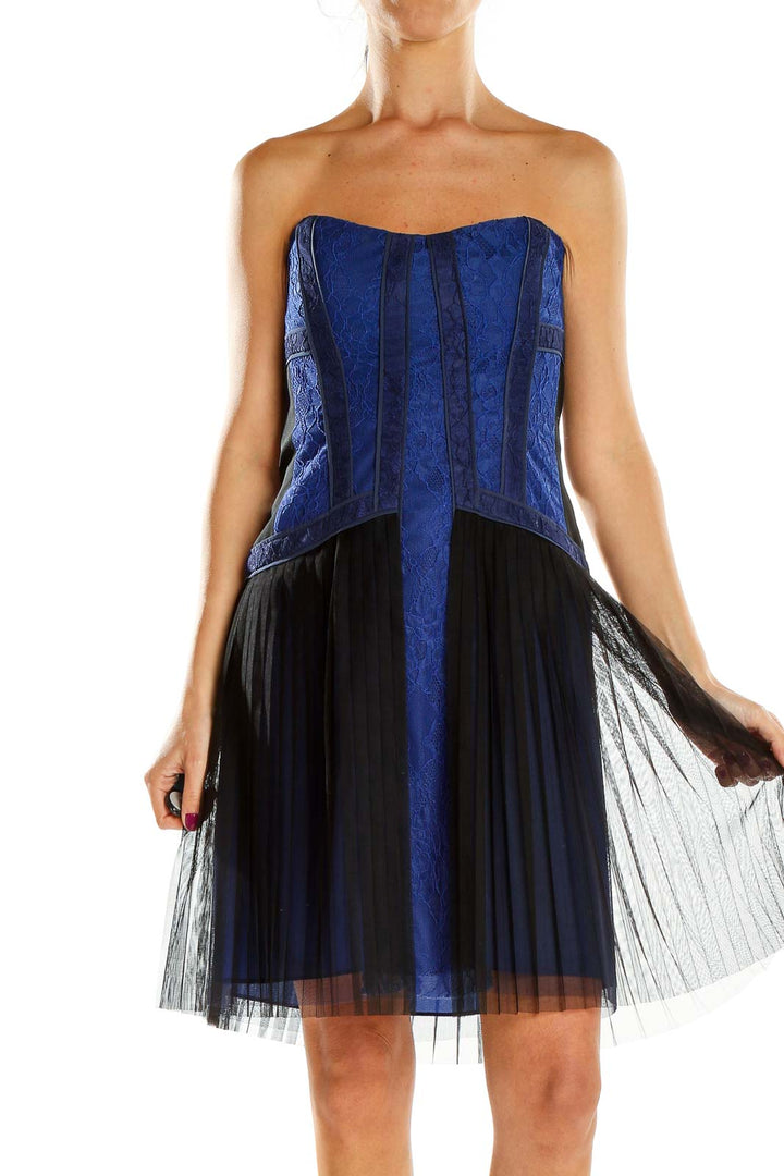 Front view of BCBG MaxAzria blue strapless cocktail dress with tulle skirt