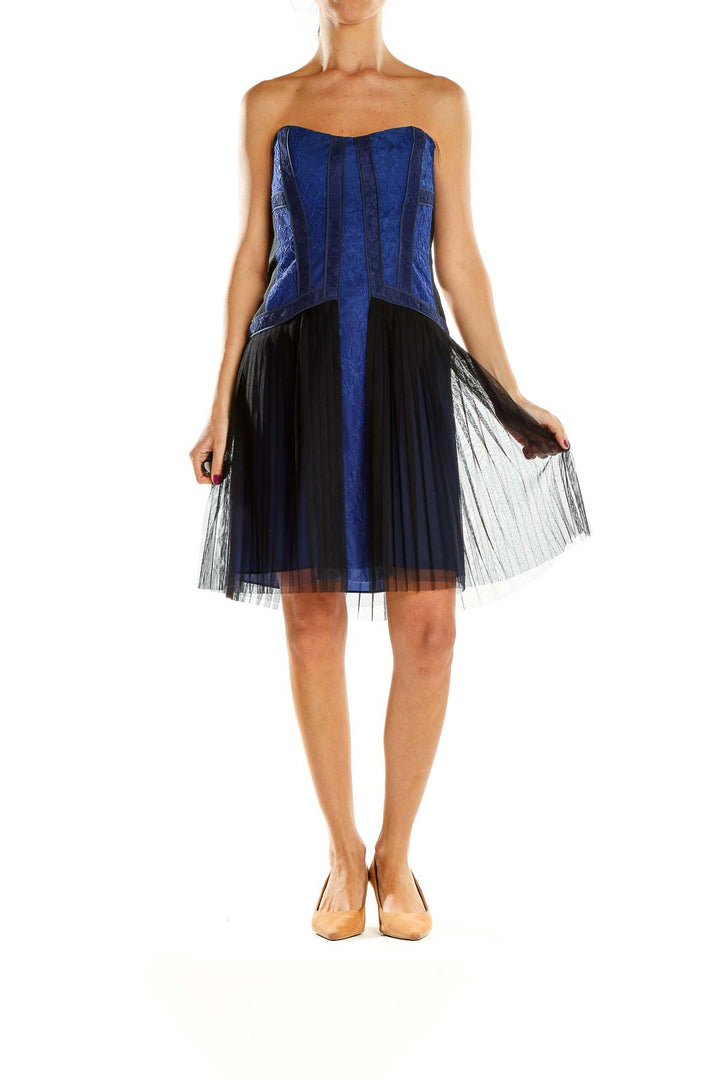 Front view of BCBG MaxAzria blue strapless cocktail dress with tulle skirt