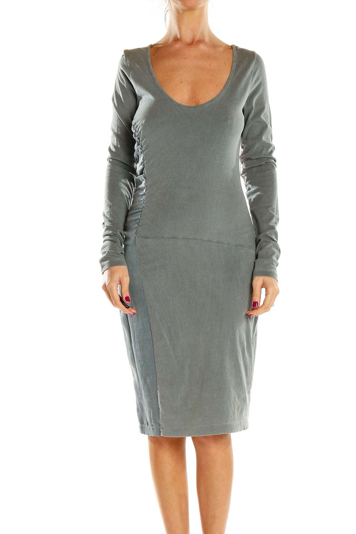 Front view of gray bodycon midi dress with scoop neck and long sleeves