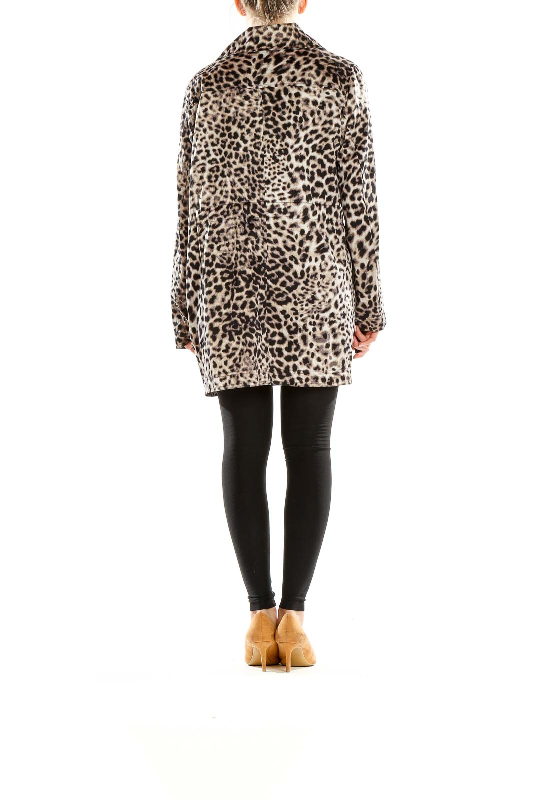 Side view of Dana Buchman leopard print zip-up jacket on model