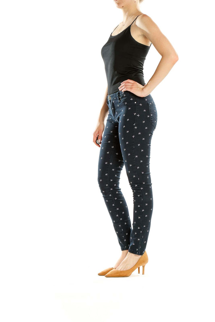 Front view of Blanknyc X Madewell navy skinny jeans with white pattern