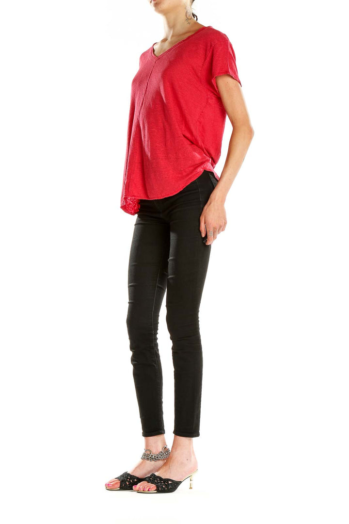Front view of red Tahari V-neck T-shirt on model