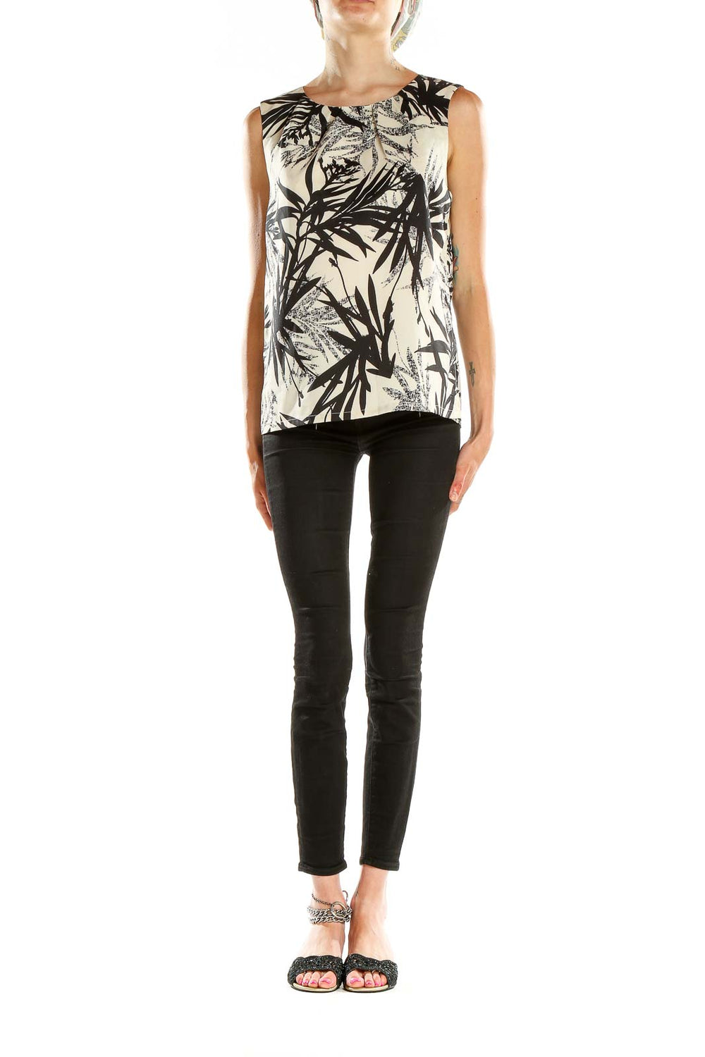 Front view of Linea Domani Black and White Tropical Print Sleeveless Top