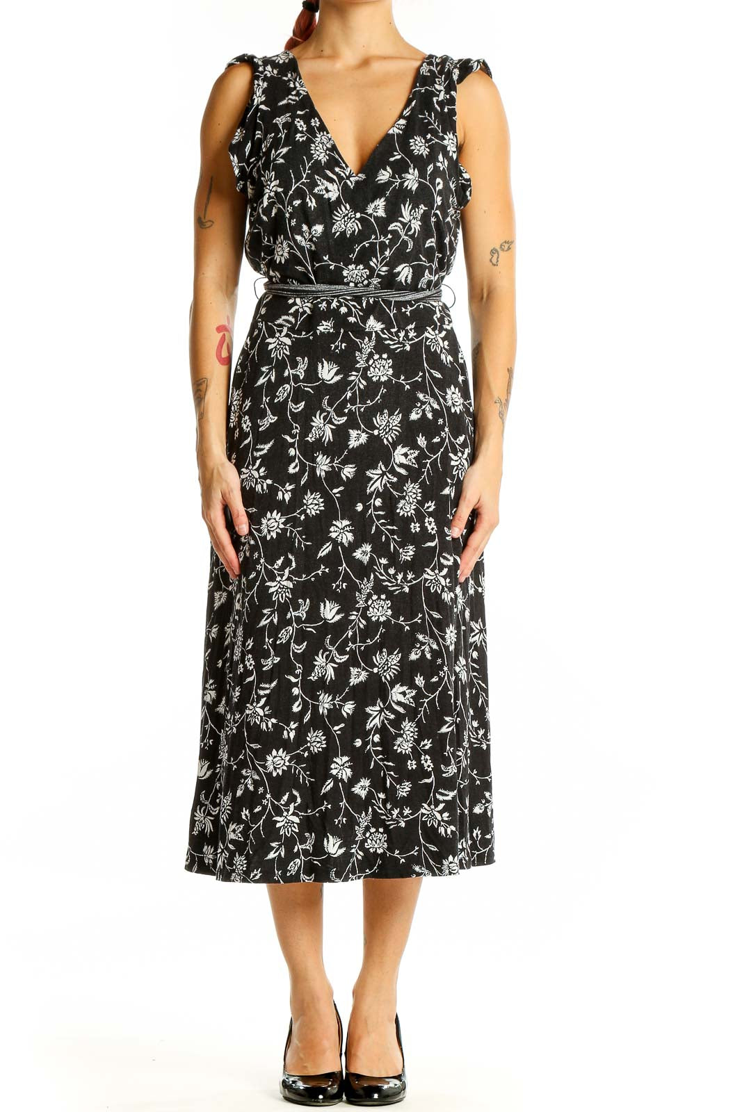 LOFT Black Floral Print Midi Dress - Elegant V-Neck Design SilkRoll LOFT Black Floral Print Midi Dress - Elegant V-Neck Design SilkRoll