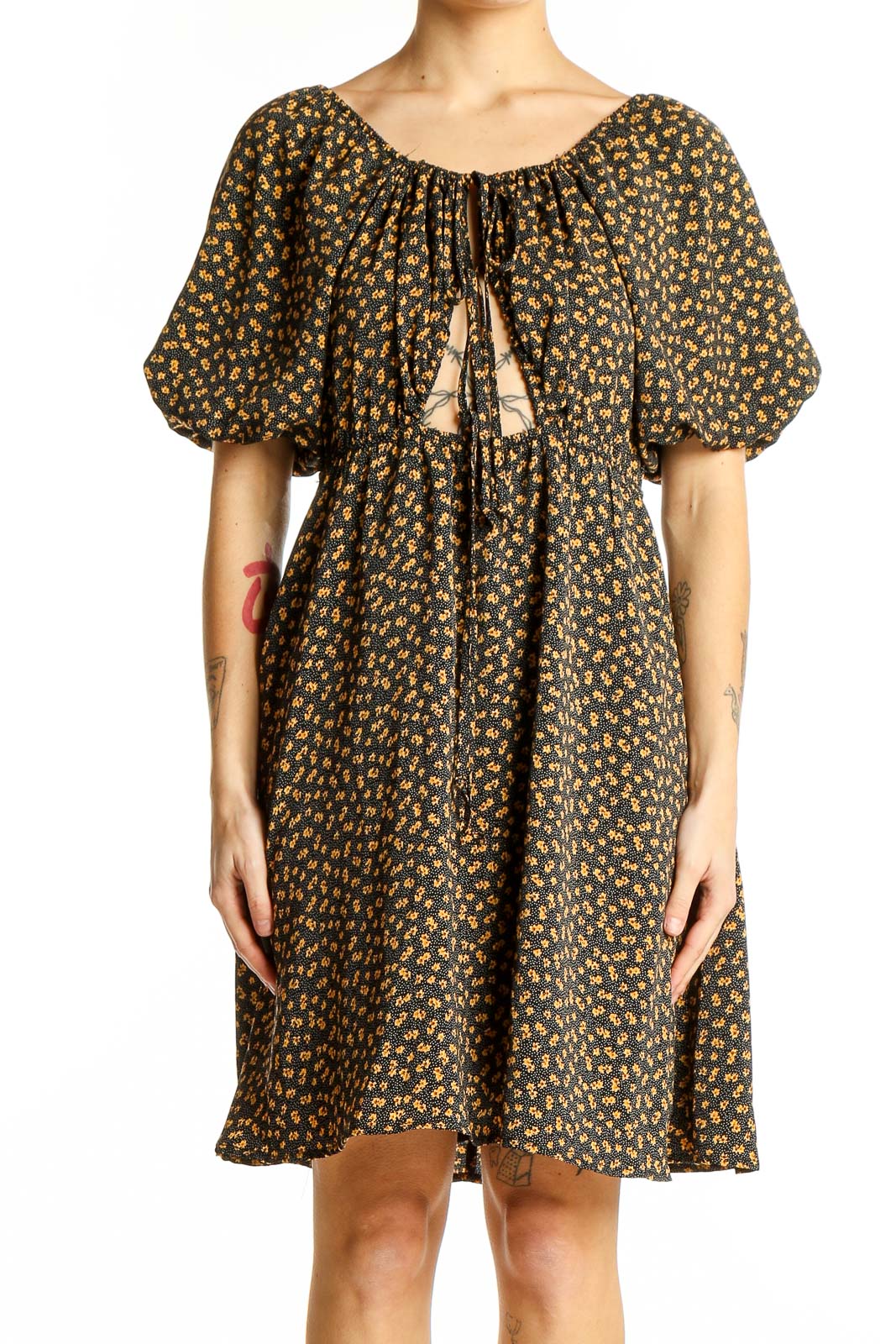 Shop BaeVely Clothing and Dresses at SilkRoll. Trade with us! Shop BaeVely Clothing and Dresses at SilkRoll. Trade with us!