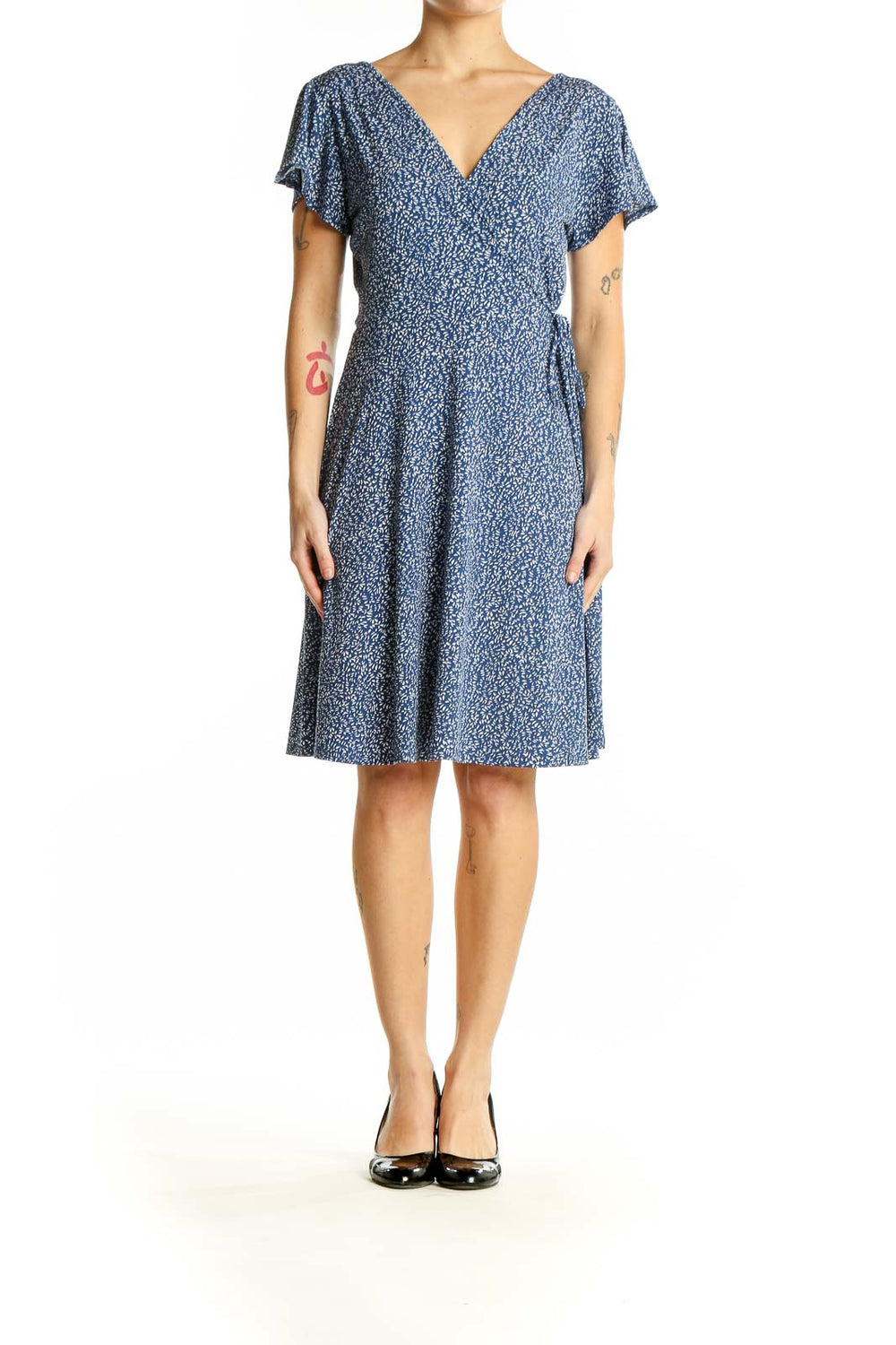 Front view of Kaileigh blue floral wrap midi dress with V-neckline and short sleeves