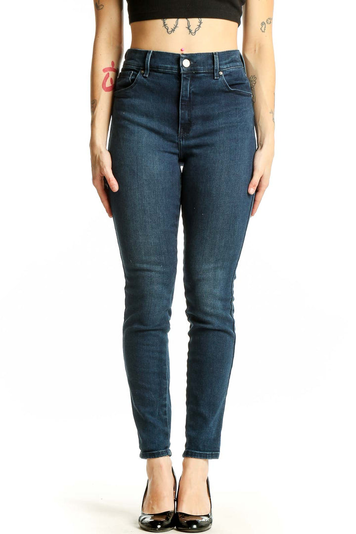 Front view of MOTT & BOW dark blue high-rise skinny jeans on model