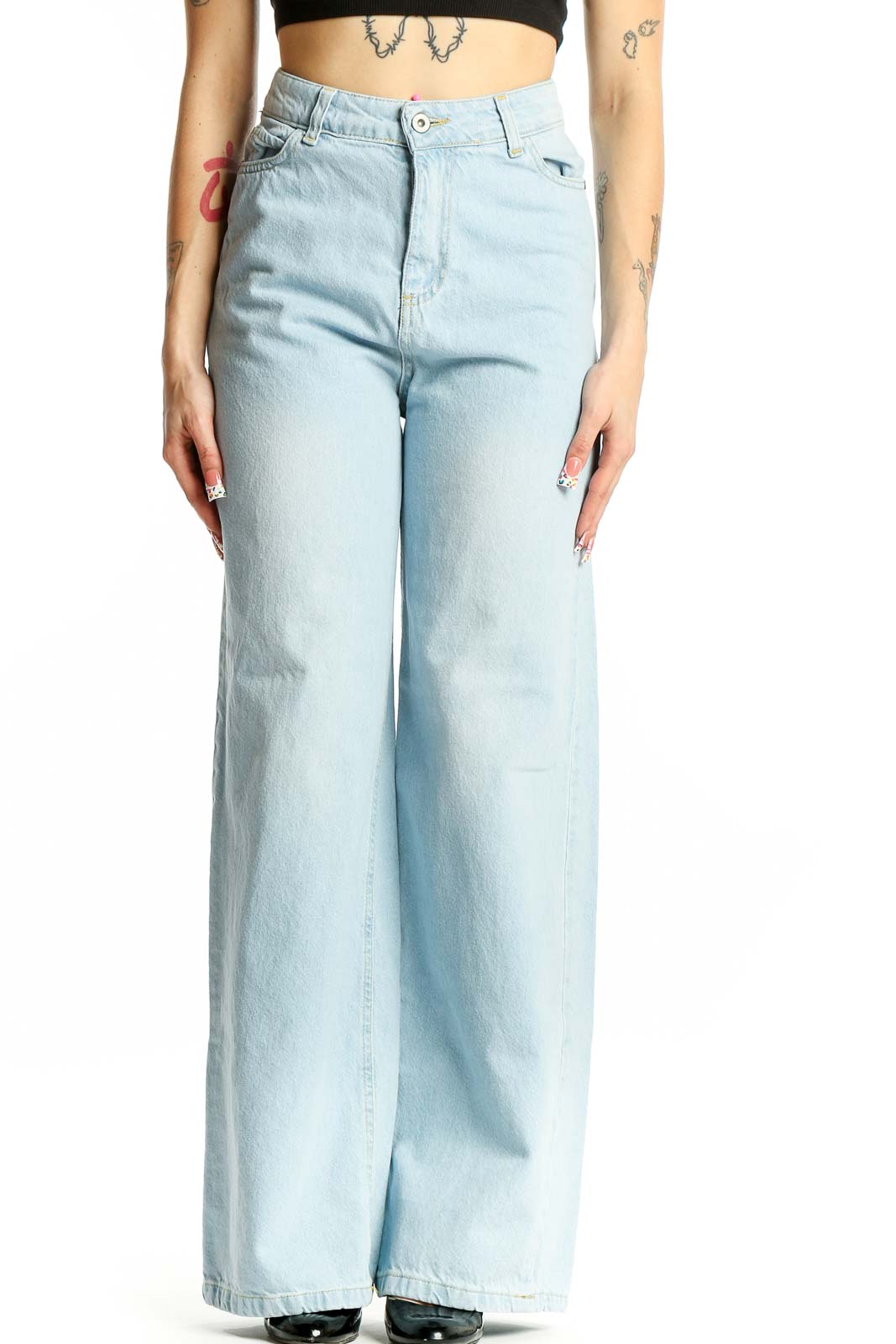 Front view of Dixie light blue wide-leg jeans on model