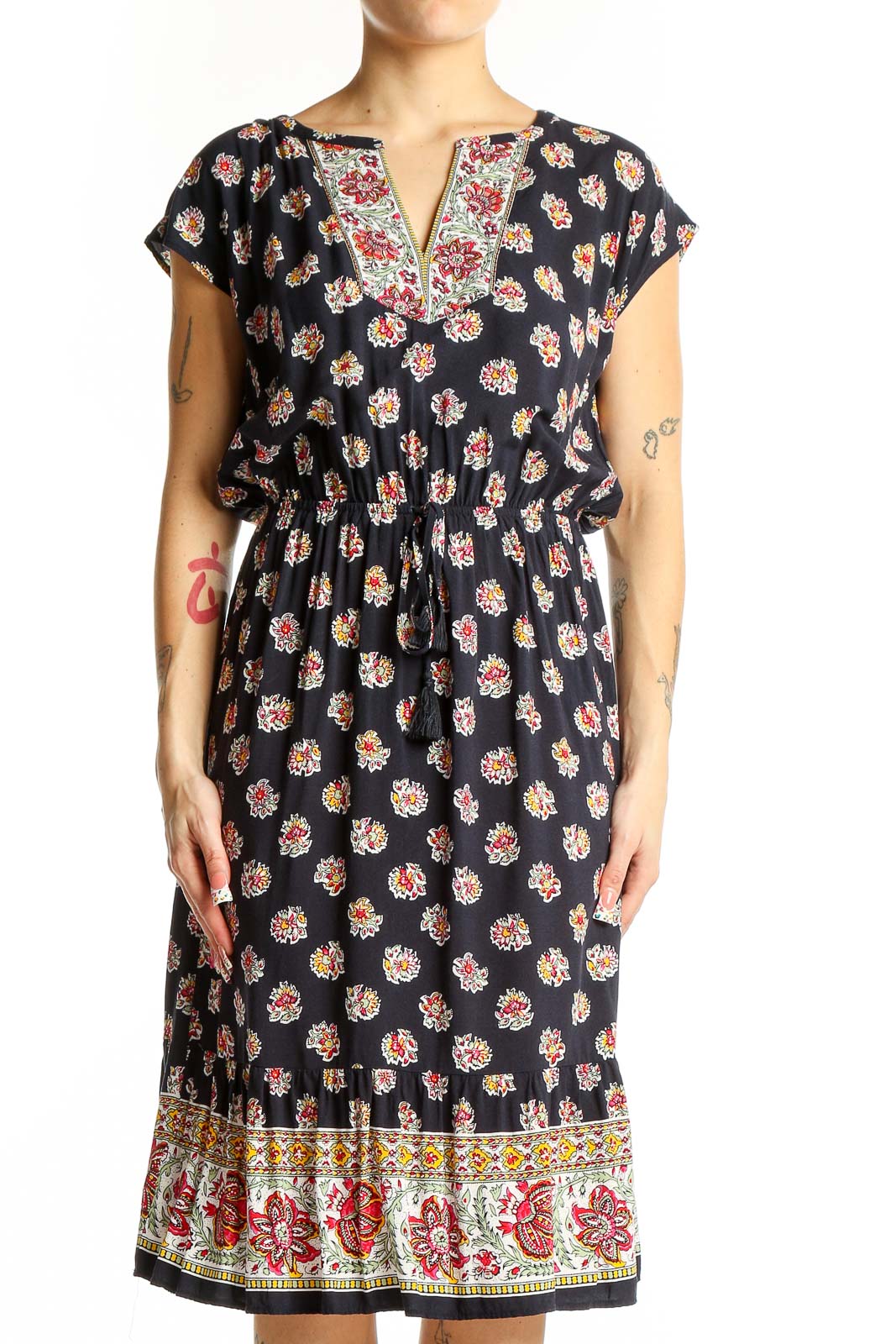 Shop LOFT Clothing and Dresses at SilkRoll. Trade with us!
