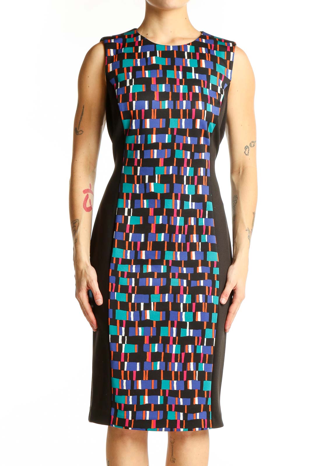 Shop Calvin Klein Clothing and Dresses at SilkRoll. Trade with us!