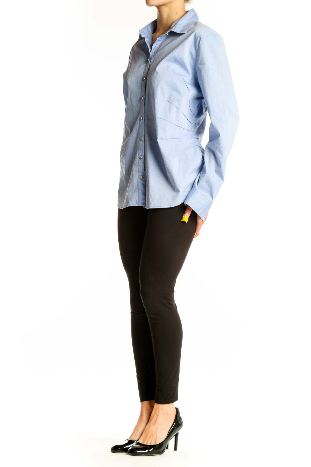 Front view of 7th Avenue light blue button-up collared shirt on model