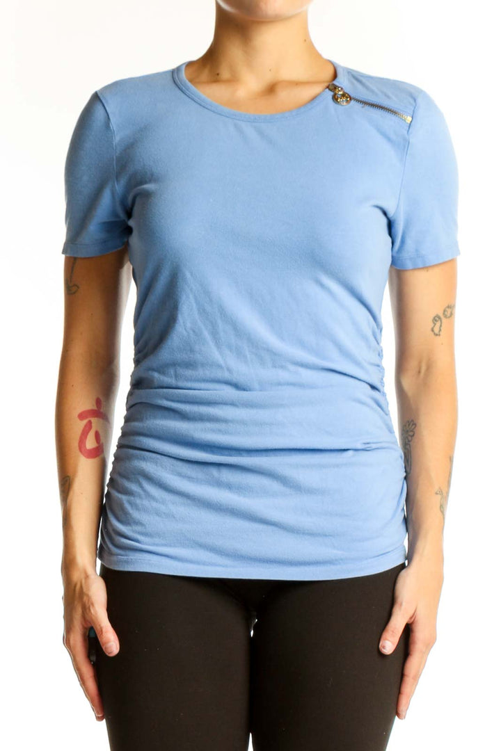 Front view of sky blue MICHAEL Michael Kors t-shirt with ruched sides