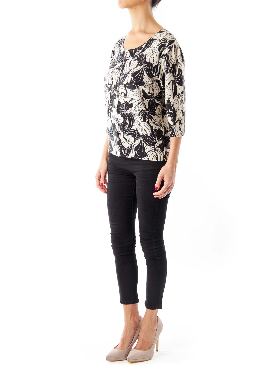 Black & White Flower Print Cropped Sweater