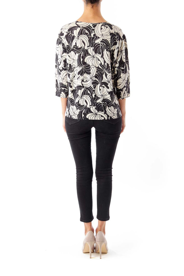 Black & White Flower Print Cropped Sweater