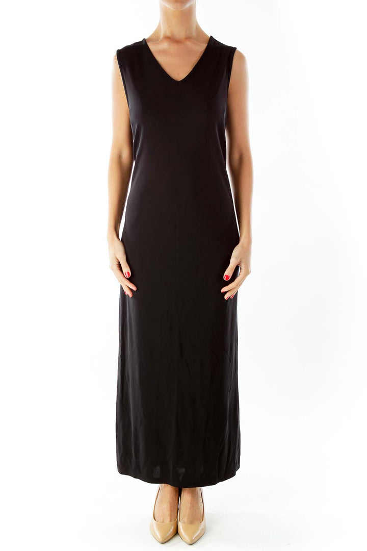 Black V-neck Maxi Dress