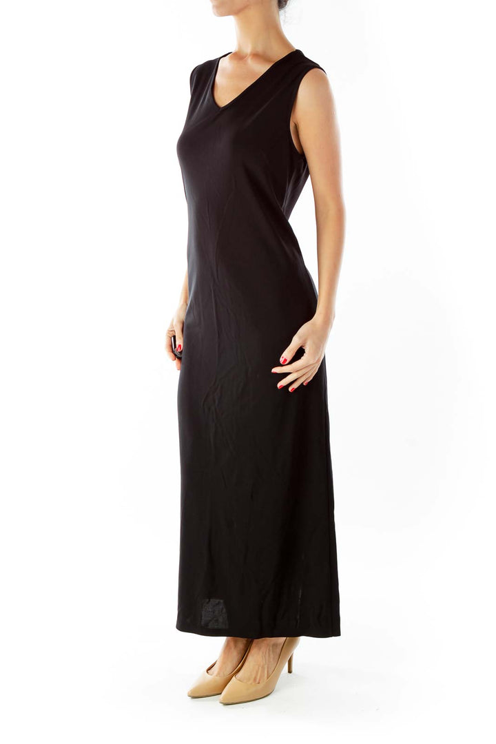 Black V-neck Maxi Dress