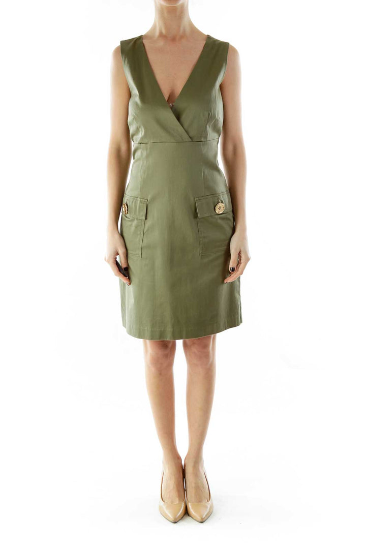 Green V-neck Buttoned Dress