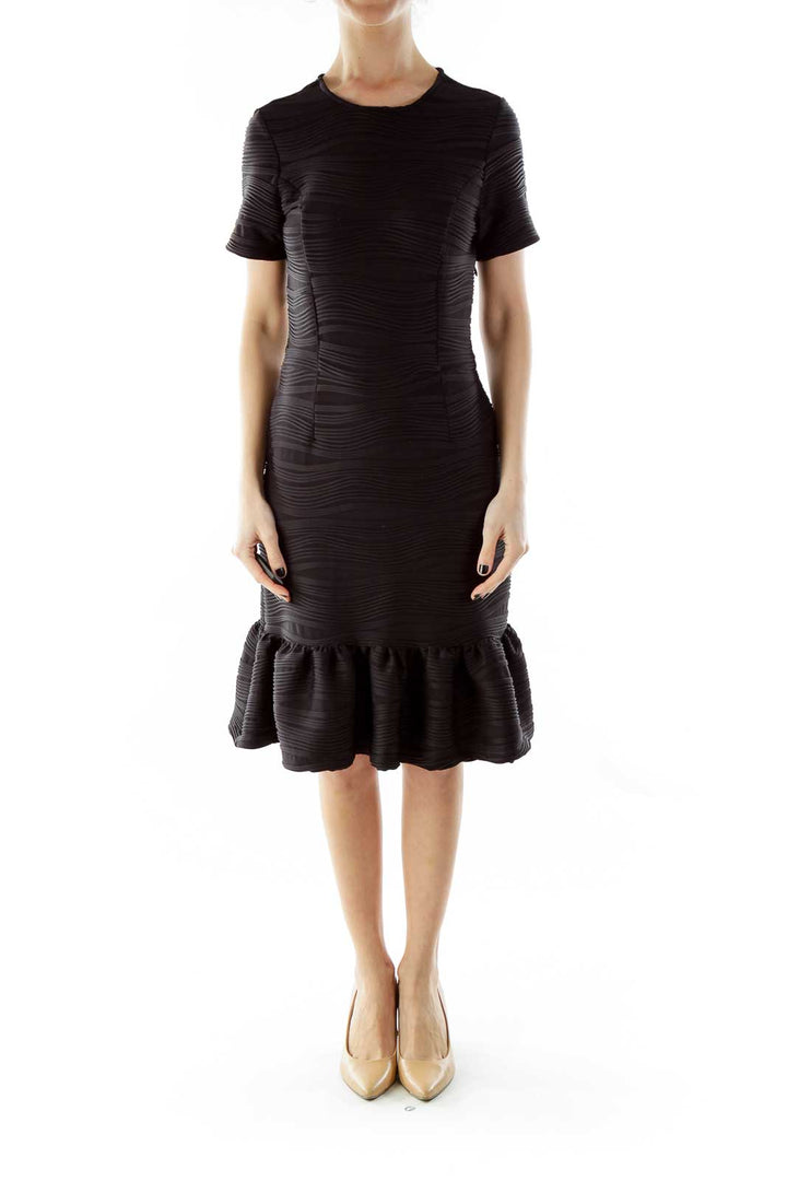 Black Textured Ruffled Short Sleeve Cocktail Dress