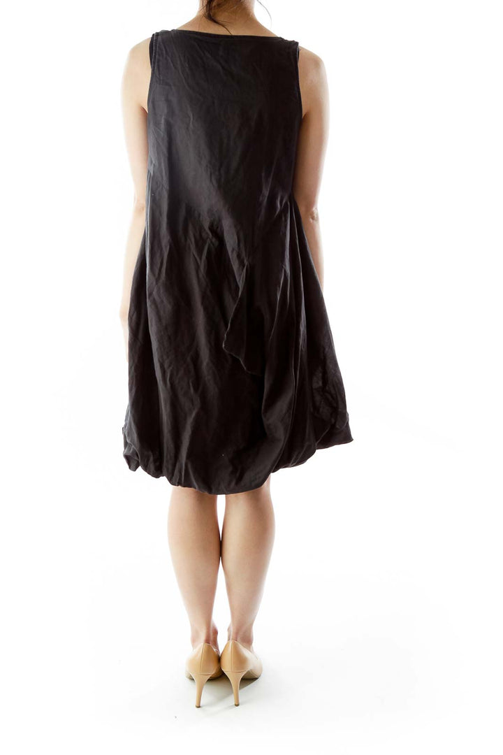 Black V-Neck Puffy Day Dress