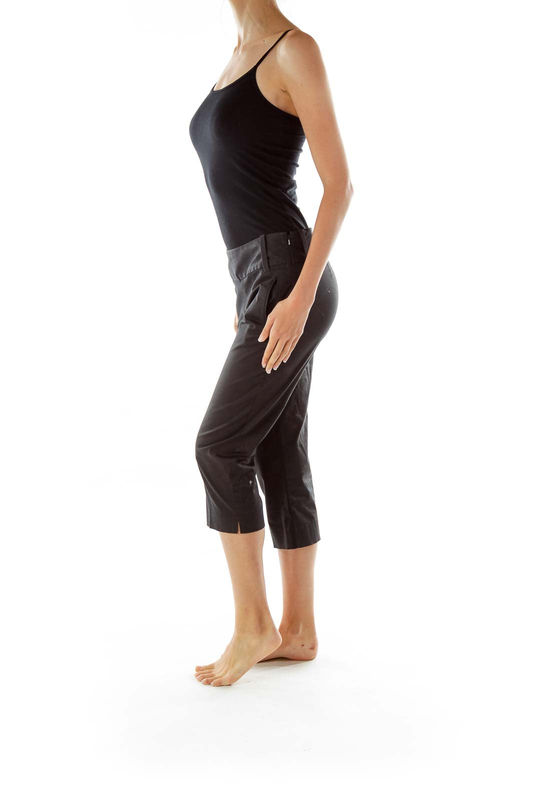 Black Pocketed Capri Pants