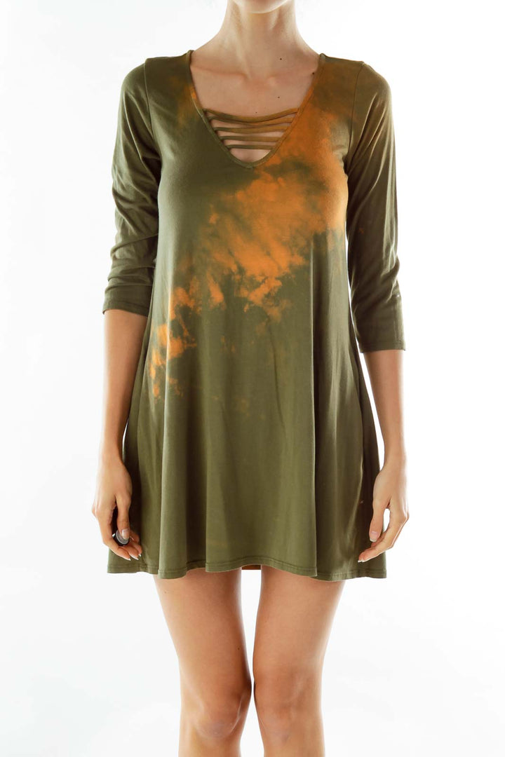 Green V-neck Tie Dye Day Dress