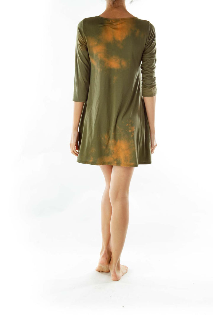 Green V-neck Tie Dye Day Dress