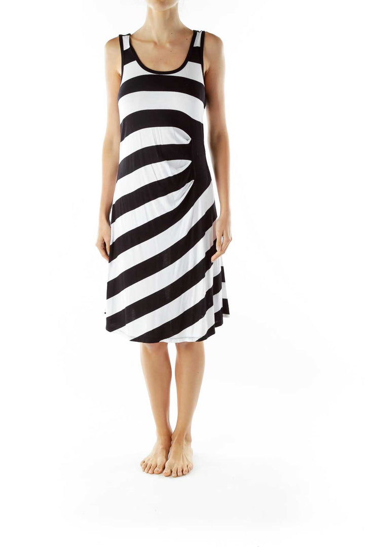 Black White Striped Scrunched Dress