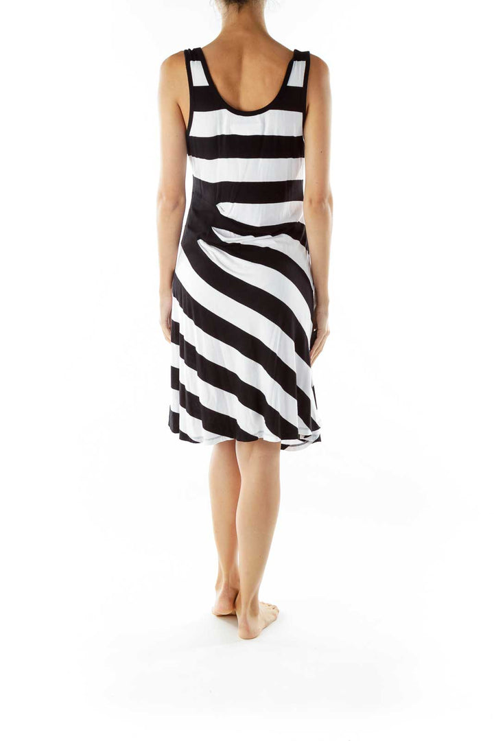 Black White Striped Scrunched Dress