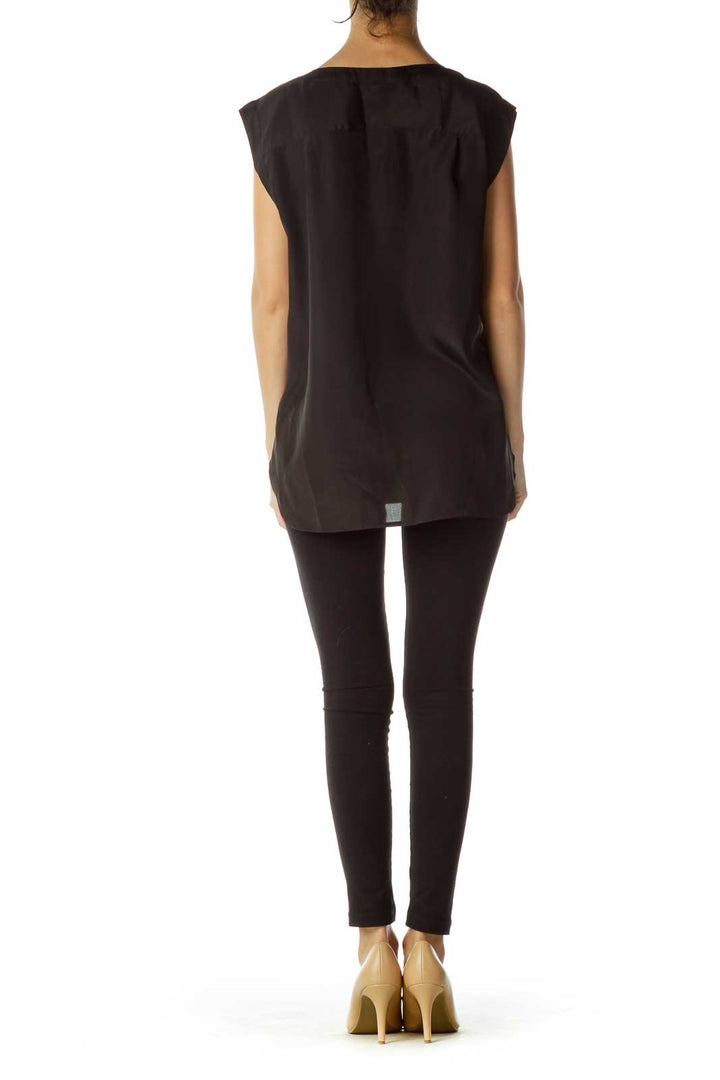 Black Round Neck Sleeveless Blouse