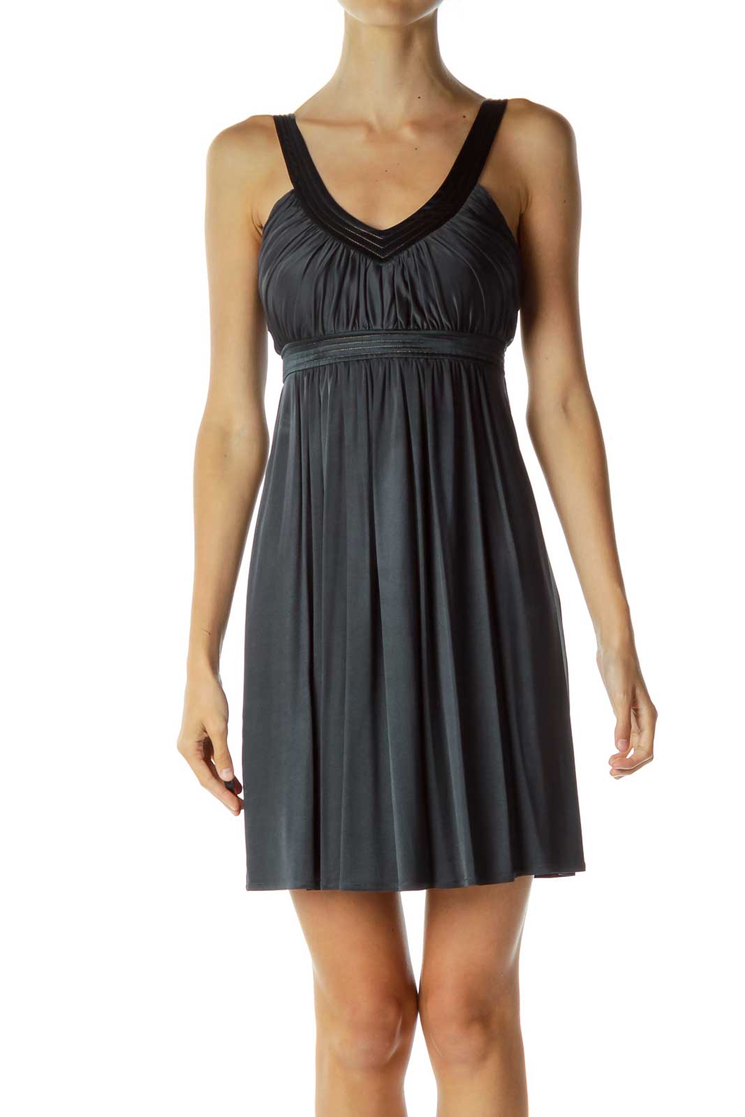 Shop BCBG MaxAzria clothing and handbags at SilkRoll. Trade with us!