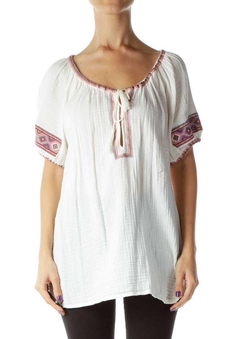 Cream Puff Sleeve Embossed Tunic