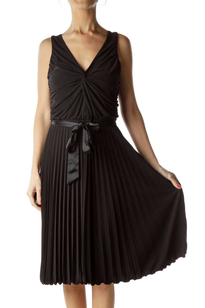 Black Pleated Sleeveless