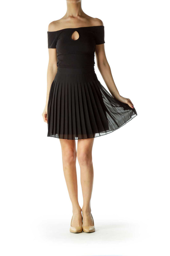 Black Pleated Mini Skirt