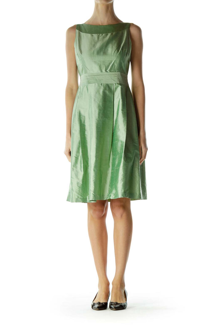 Green Boat Neck Sleeveless Cocktail Dress