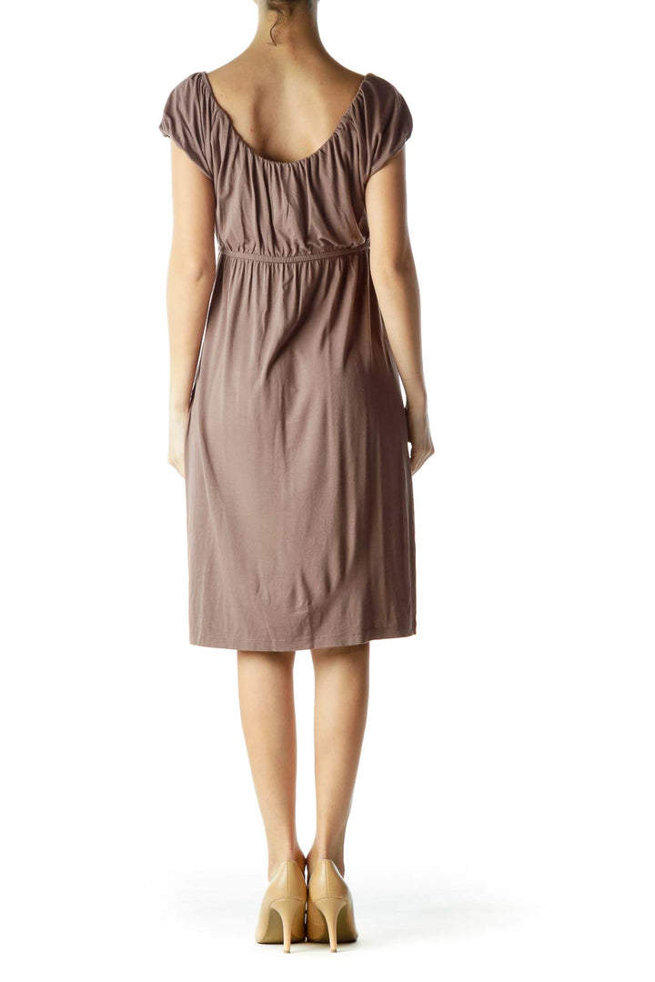 Brown Off-Shoulder Cap Sleeve Day Dress