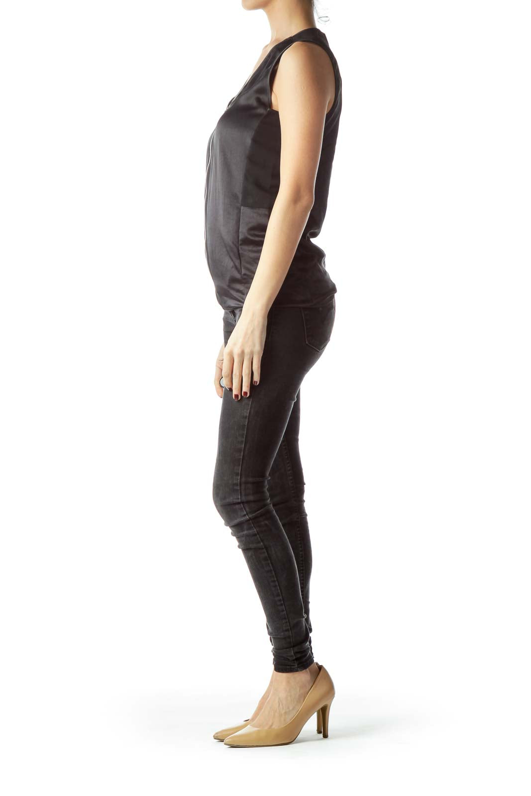 Black Zippered Up Front Sleeveless Top