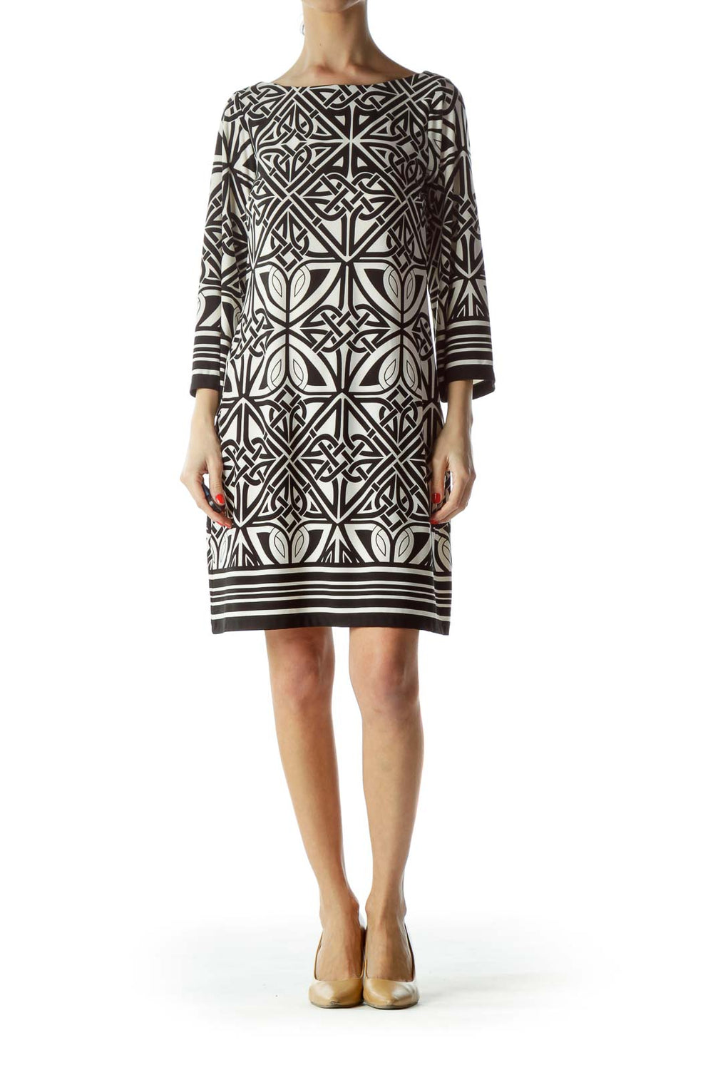 Front view of Enfocus Studio Black and White Geometric Print Shift Dress