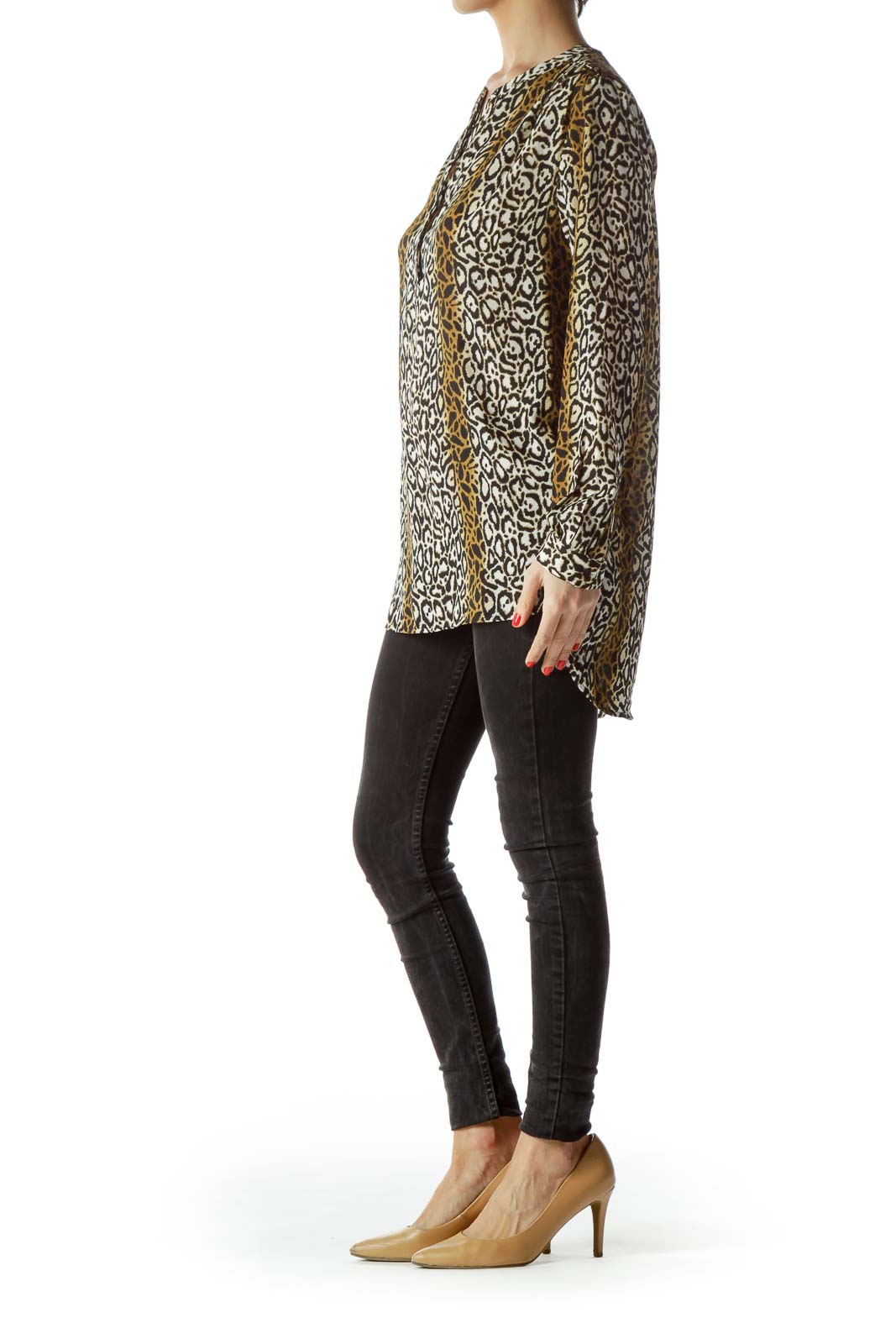 Front view of Violet & Claire Brown & White Leopard Print Tunic Top